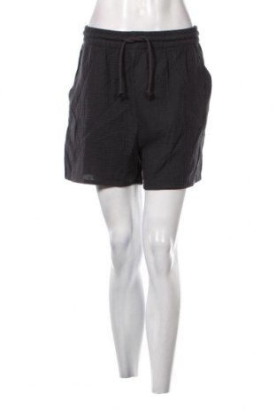 Γυναικείο κοντό παντελόνι ONLY, Μέγεθος M, Χρώμα Μαύρο, Τιμή 8,04 €