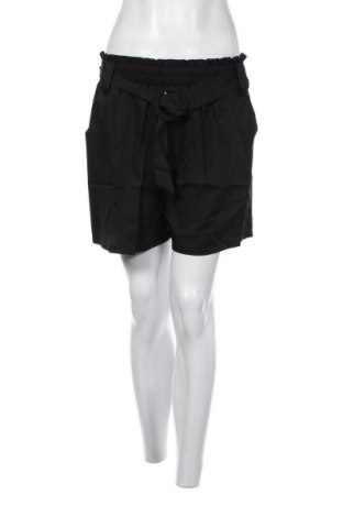 Дамски къс панталон Qed London, Размер L, Цвят Черен, Цена 12,24 лв.