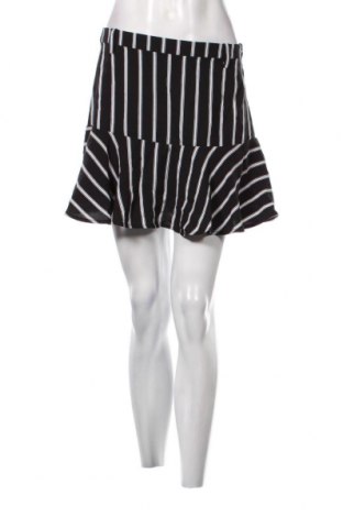 Γυναικείο κοντό παντελόνι Review, Μέγεθος S, Χρώμα Μαύρο, Τιμή 8,54 €