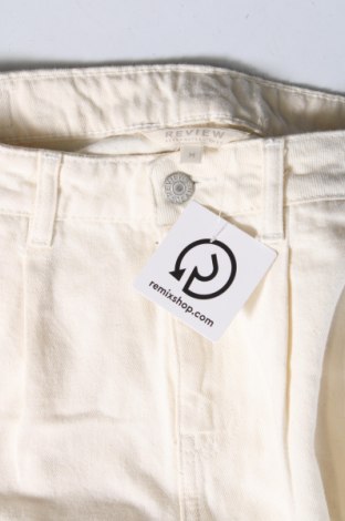 Дамски къс панталон Review, Размер M, Цвят Бежов, Цена 72,00 лв.