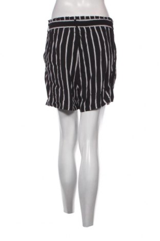 Γυναικείο κοντό παντελόνι Review, Μέγεθος M, Χρώμα Πολύχρωμο, Τιμή 37,11 €