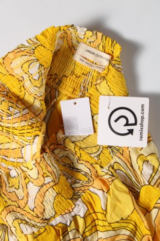 Дамски къс панталон Urban Outfitters, Размер M, Цвят Жълт, Цена 13,68 лв.
