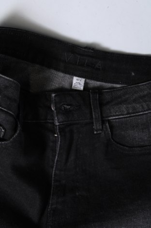 Γυναικείο κοντό παντελόνι VILA, Μέγεθος S, Χρώμα Μαύρο, Τιμή 8,66 €