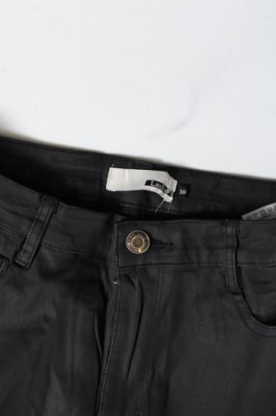 Γυναικείο παντελόνι Laulia, Μέγεθος M, Χρώμα Μαύρο, Τιμή 3,23 €