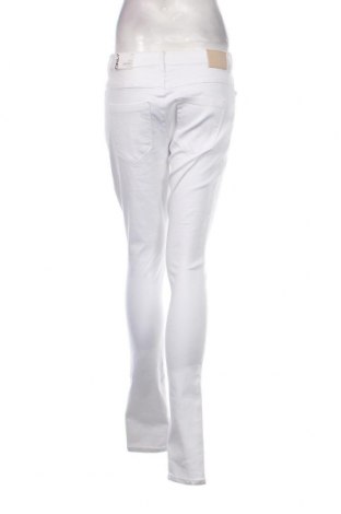 Дамски панталон ONLY, Размер L, Цвят Бял, Цена 14,58 лв.