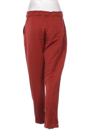 Дамски панталон Pull&Bear, Размер M, Цвят Червен, Цена 6,38 лв.
