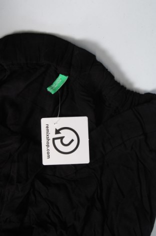 Damskie spodnie United Colors Of Benetton, Rozmiar XS, Kolor Czarny, Cena 16,70 zł