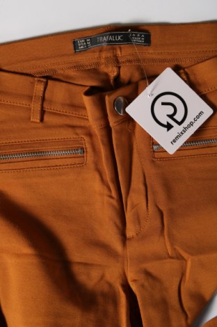 Pantaloni de femei Zara Trafaluc, Mărime M, Culoare Galben, Preț 11,18 Lei