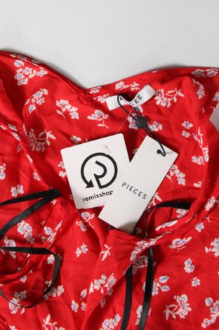 Γυναικείο αμάνικο μπλουζάκι Pieces, Μέγεθος S, Χρώμα Κόκκινο, Τιμή 4,73 €