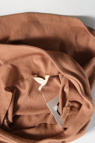 Γυναικείο αμάνικο μπλουζάκι Review, Μέγεθος M, Χρώμα Καφέ, Τιμή 4,93 €