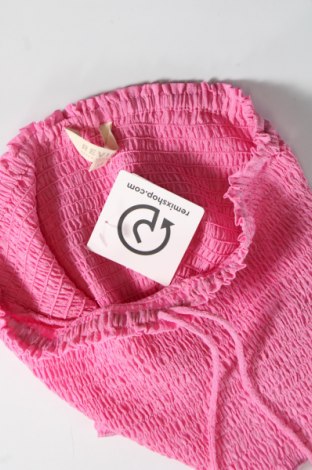Γυναικείο αμάνικο μπλουζάκι Review, Μέγεθος XS, Χρώμα Ρόζ , Τιμή 9,27 €