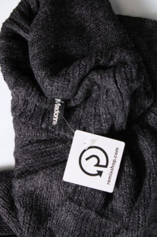 Дамски пуловер Madonna, Размер L, Цвят Сив, Цена 6,38 лв.