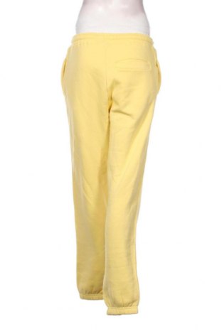 Γυναικείο αθλητικό παντελόνι French Connection, Μέγεθος XS, Χρώμα Κίτρινο, Τιμή 17,04 €