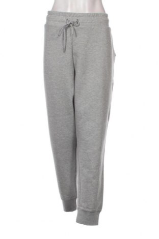 Dámské tepláky Nike, Velikost XXL, Barva Šedá, Cena  1 261,00 Kč