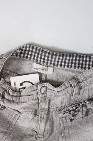 Detské krátke nohavice , Veľkosť 7-8y/ 128-134 cm, Farba Sivá, Cena  10,74 €