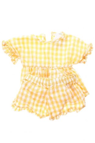 Детски комплект Little Celebs, Размер 2-3m/ 56-62 см, Цвят Жълт, Цена 26,60 лв.