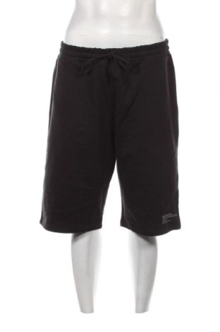 Pantaloni scurți de bărbați McNeal, Mărime XL, Culoare Negru, Preț 78,22 Lei