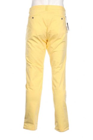 Pánske nohavice  Burton of London, Veľkosť M, Farba Žltá, Cena  44,85 €