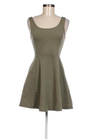 Kleid, Größe M, Farbe Grün, Preis 3,43 €