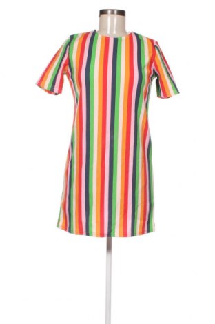 Kleid Boohoo, Größe XS, Farbe Mehrfarbig, Preis 10,20 €