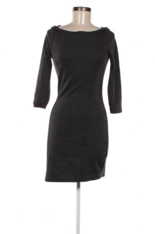 Kleid Lefties, Größe M, Farbe Grau, Preis 2,42 €