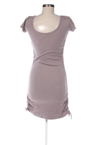 Šaty  Review, Velikost XS, Barva Popelavě růžová, Cena  1 478,00 Kč