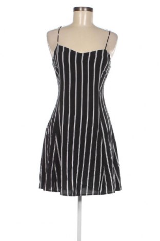 Φόρεμα Review, Μέγεθος S, Χρώμα Μαύρο, Τιμή 16,30 €