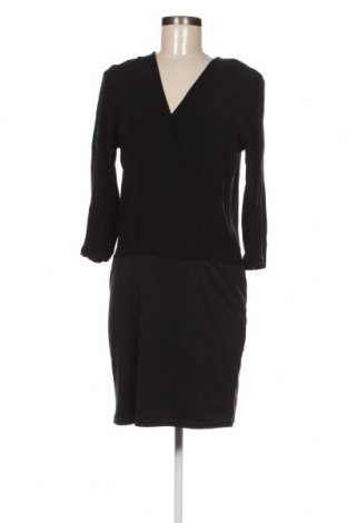 Φόρεμα Second Female, Μέγεθος M, Χρώμα Μαύρο, Τιμή 6,20 €