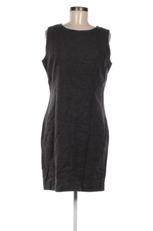 Kleid Sinclaire, Größe M, Farbe Grau, Preis 1,89 €