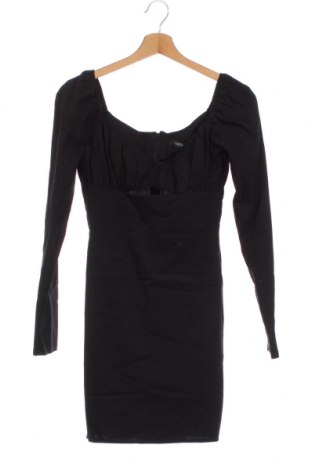 Šaty  Trendyol, Velikost XS, Barva Černá, Cena  163,00 Kč