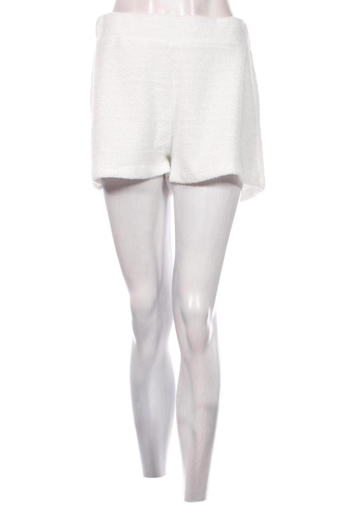 Дамски къс панталон Gina Tricot, Размер L, Цвят Бял, Цена 8,00 лв.