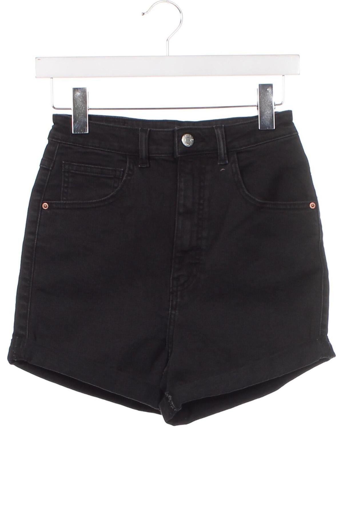 Дамски къс панталон Review, Размер XS, Цвят Черен, Цена 21,60 лв.
