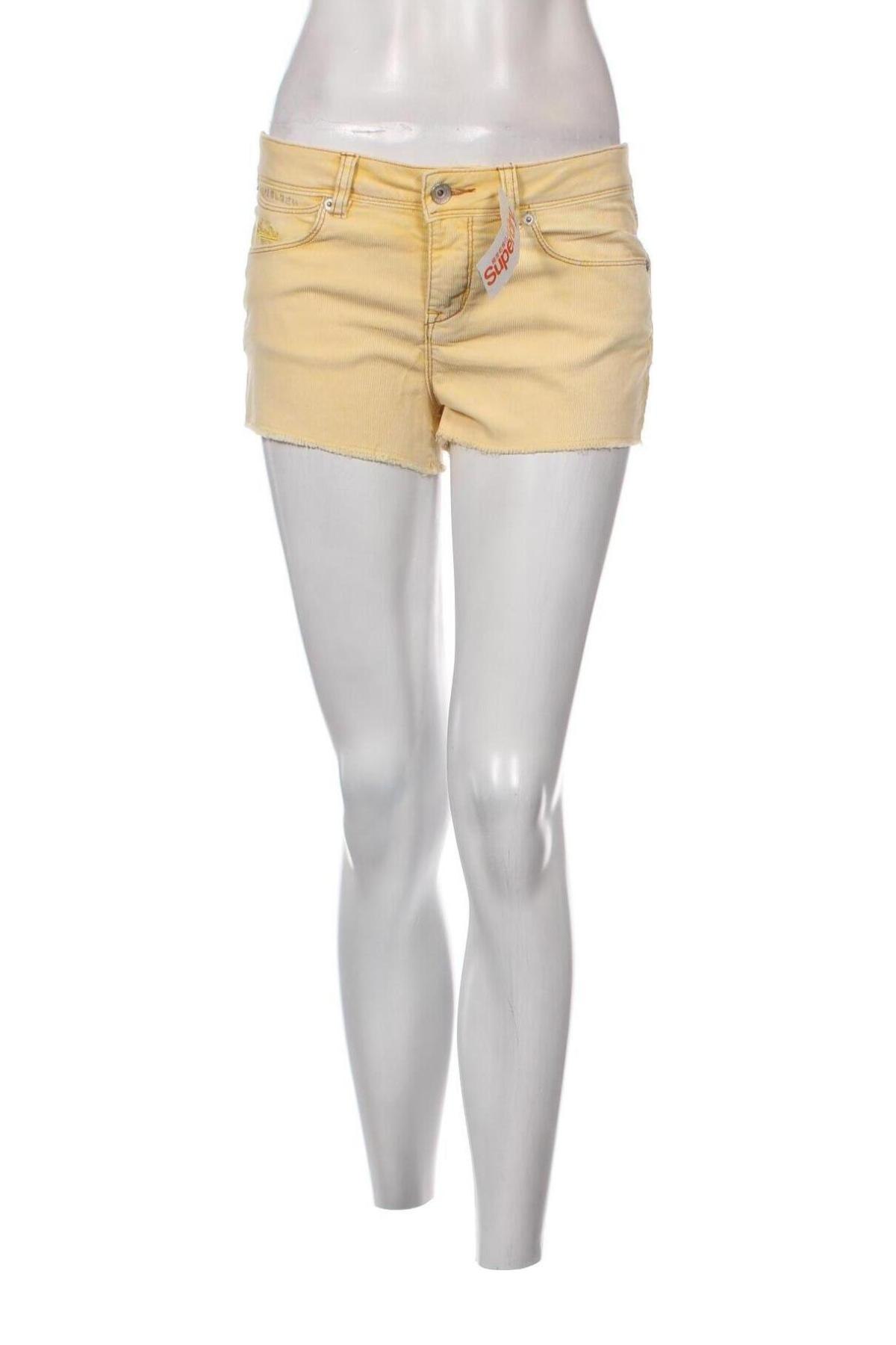 Pantaloni scurți de femei Superdry, Mărime S, Culoare Galben, Preț 33,55 Lei