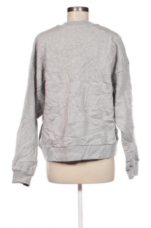 Damen Shirt Adidas, Größe L, Farbe Grau, Preis 23,99 €