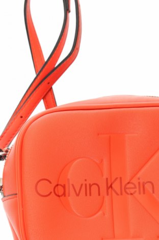 Dámská kabelka  Calvin Klein Jeans, Barva Červená, Cena  984,00 Kč