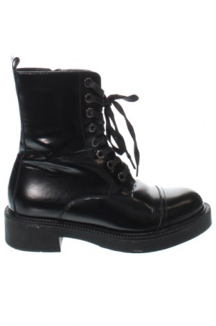 Botine de damă Gino Rossi, Mărime 37, Culoare Negru, Preț 158,00 Lei