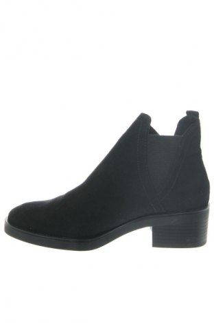 Botine de damă Stradivarius, Mărime 37, Culoare Negru, Preț 139,99 Lei