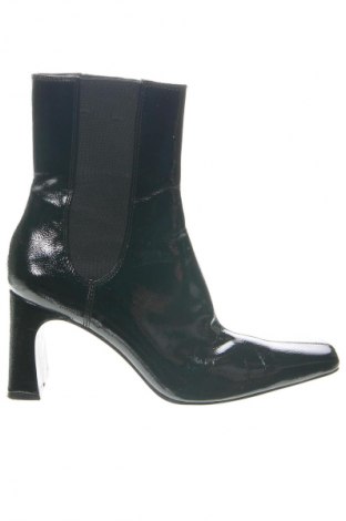 Botine de damă Zara, Mărime 37, Culoare Negru, Preț 104,73 Lei