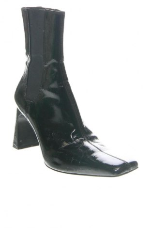 Botine de damă Zara, Mărime 37, Culoare Negru, Preț 104,73 Lei