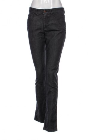 Dámske džínsy  Armani Jeans, Veľkosť L, Farba Modrá, Cena  77,95 €