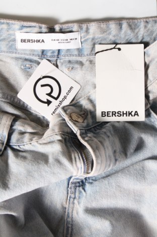 Дамски дънки Bershka, Размер XL, Цвят Син, Цена 45,86 лв.