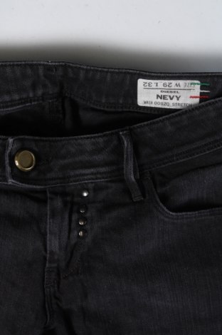 Damskie jeansy Diesel, Rozmiar M, Kolor Czarny, Cena 387,99 zł