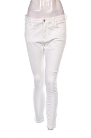 Damskie jeansy Edc By Esprit, Rozmiar M, Kolor Biały, Cena 31,99 zł