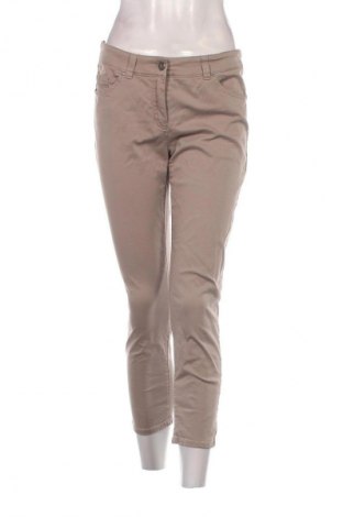 Damen Jeans Gerry Weber, Größe M, Farbe Beige, Preis 38,36 €