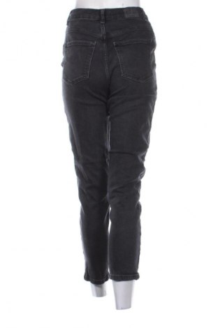 Damen Jeans Gina Tricot, Größe M, Farbe Schwarz, Preis 23,99 €