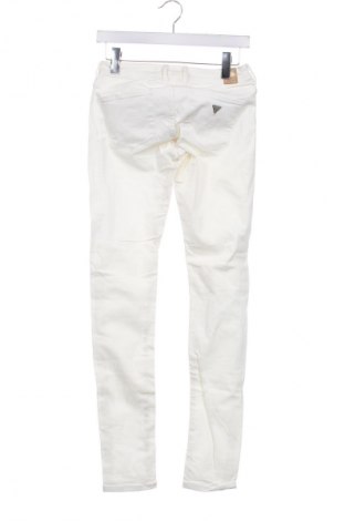 Damskie jeansy Guess, Rozmiar S, Kolor Biały, Cena 128,09 zł