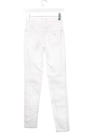 Damskie jeansy Guess, Rozmiar XXS, Kolor Biały, Cena 467,70 zł