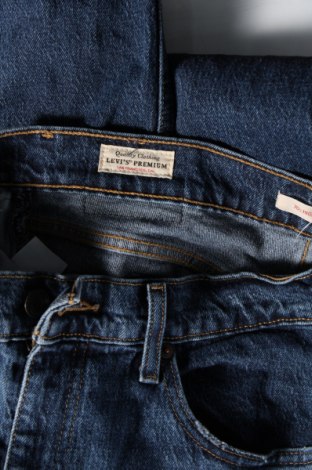 Дамски дънки Levi's, Размер M, Цвят Син, Цена 75,00 лв.