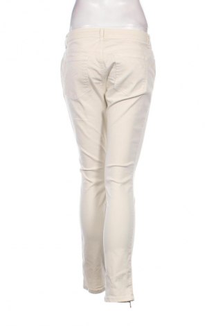 Damen Jeans Paola Prata, Größe M, Farbe Ecru, Preis 4,99 €