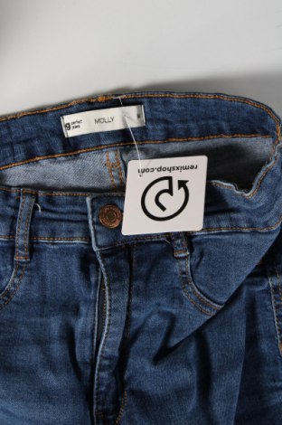 Damskie jeansy Perfect Jeans By Gina Tricot, Rozmiar S, Kolor Niebieski, Cena 76,40 zł